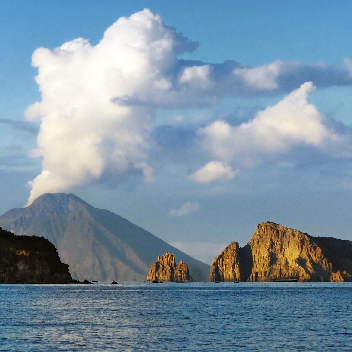 Isole Eolie: Volcanic Splendor and Island Adventures